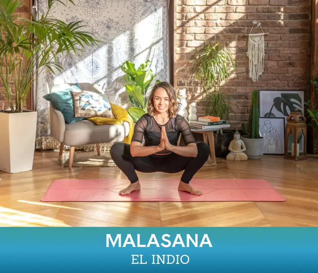 Joven mujer realizando yoga