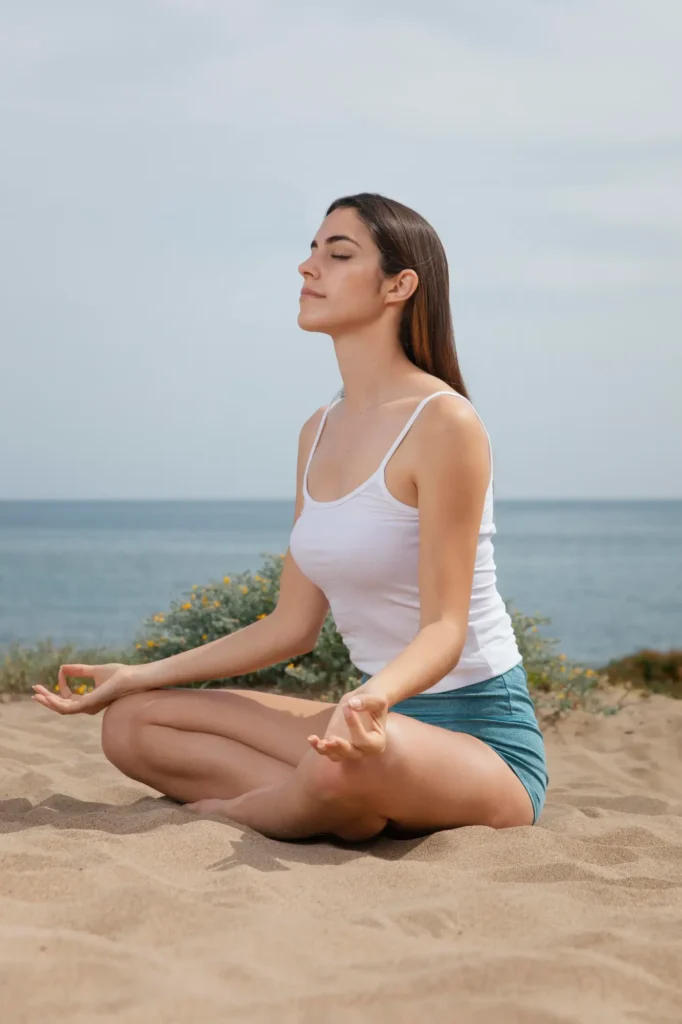 Mujer respirando en armonía